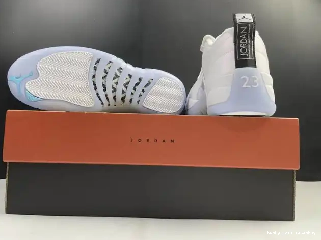 Rep Husky 12 DB0733-190 RETRO (2021) EASTER JORDAN AIR LOW 0404